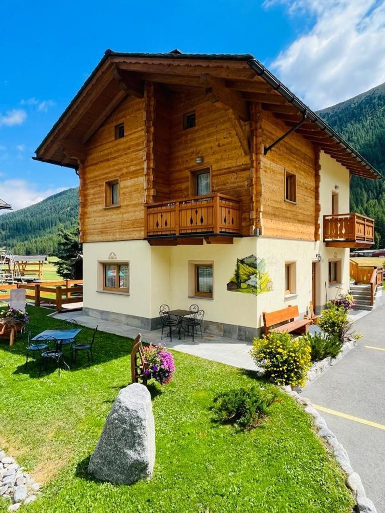 Chalet Sunshine Livigno Esterno foto