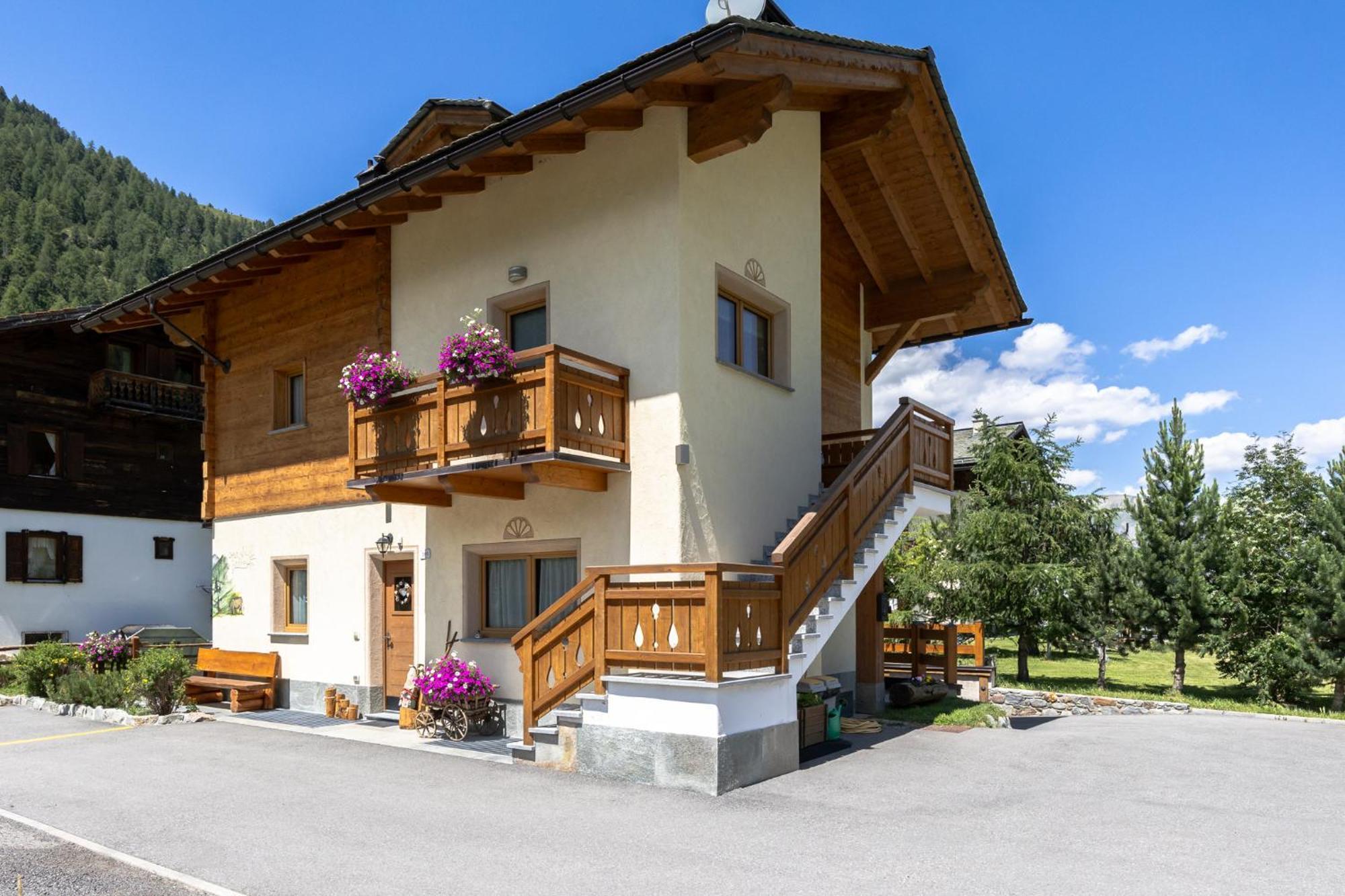 Chalet Sunshine Livigno Esterno foto
